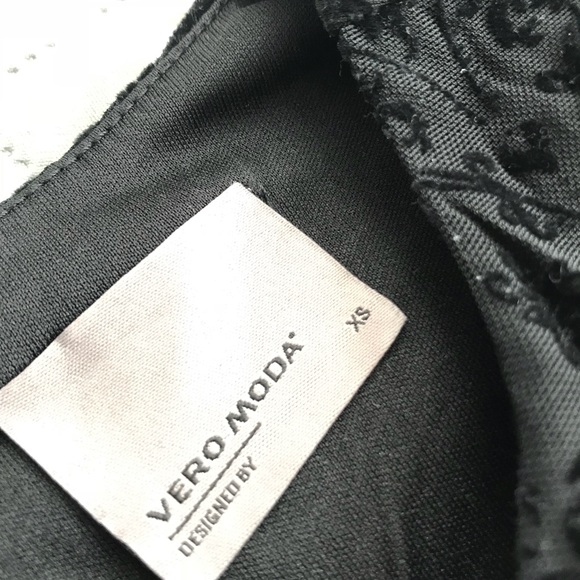 Black Sexy Skinny dress by Vero Moda - Picture 4 of 5